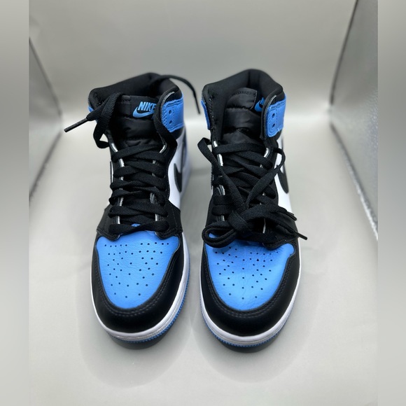 Jordan Other - Size 5.5 (GS) - Jordan 1 High Retro OG UNC Toe (NEW).